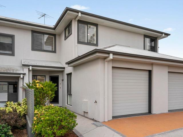 Townhouse for sale in Toombul, Queensland