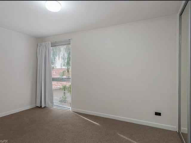 Townhouse for rent in Hobart, Tasmania