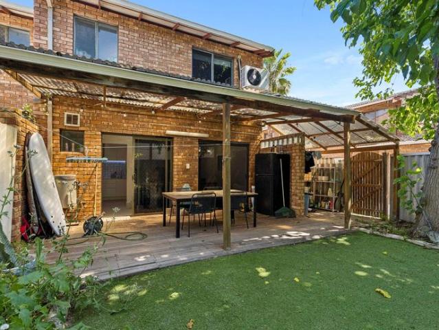 Townhouse for rent in Stirling, Western Australia