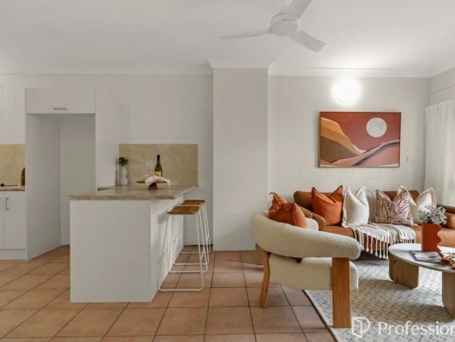 Townhouse for rent in Edge Hill, Cairns