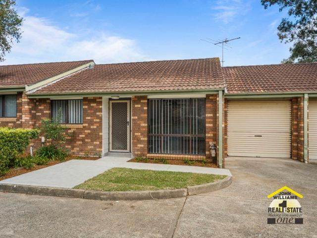 Villa for rent in Macquarie Fields, Sydney