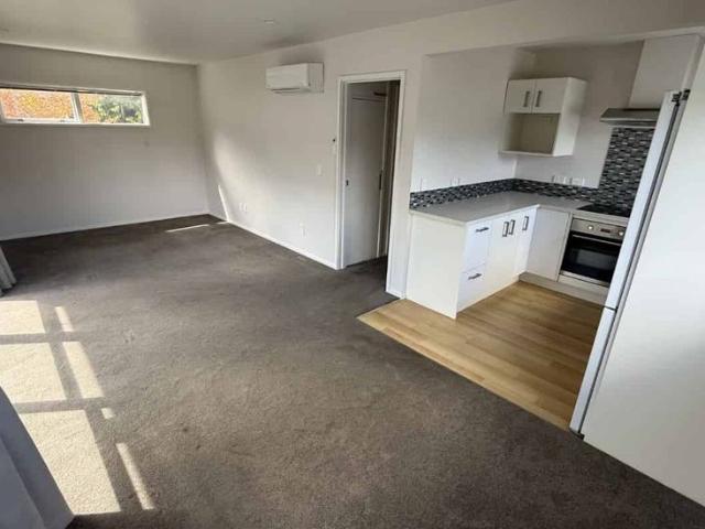 Apartment for rent in Heathcote, Canterbury