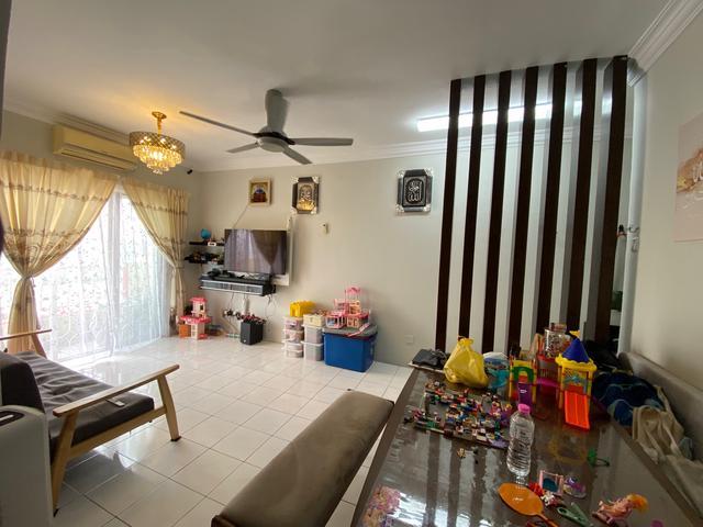 Apartment for sale in Seri Kembangan, Majlis Bandaraya Subang Jaya