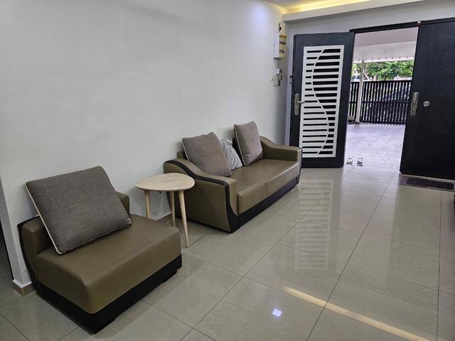 Terraced House for sale in Malaka