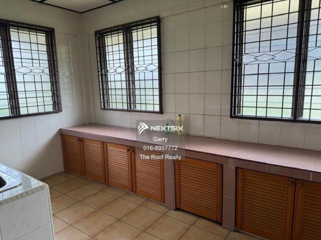 Shop for sale in Kuching