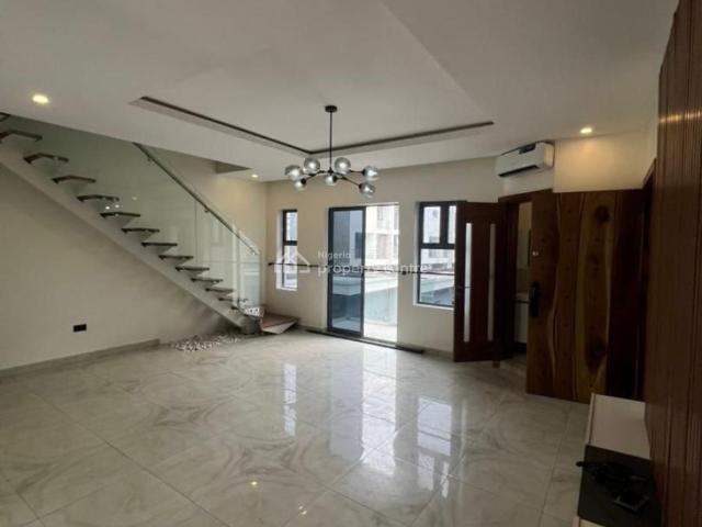 Detached house for rent in Eti Osa, Lagos