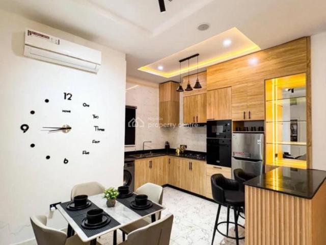 Flat for rent in Eti Osa, Lagos