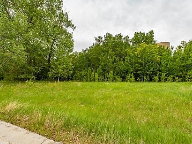 Land for sale in Lacombe, Alberta