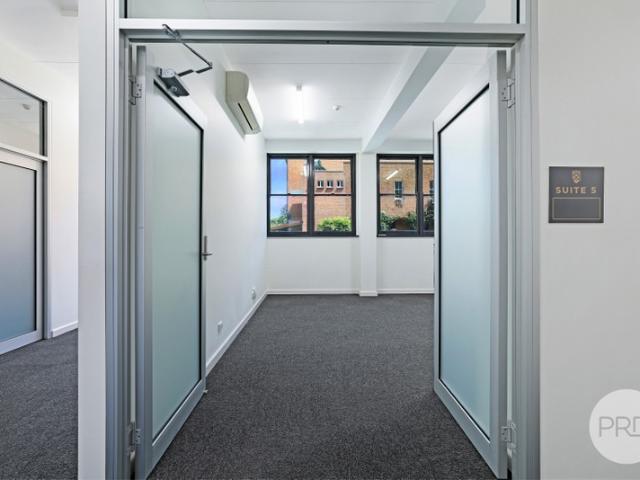 Office for rent in Tamworth