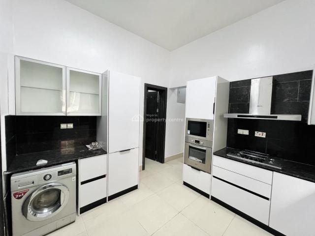 Flat for rent in Eti Osa, Lagos