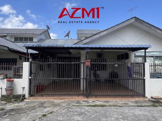 Terraced House for sale in Long Miri