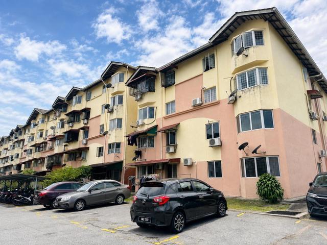 Apartment for sale in Petaling, Damansara Damai