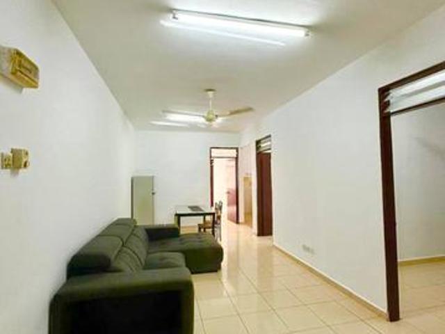 Apartment for sale in Petaling, Damansara Damai