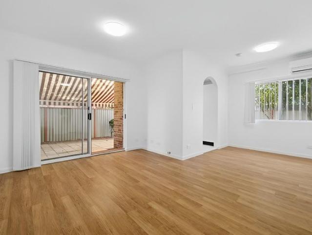 Townhouse for rent in Belfield, Sydney