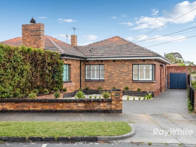 House for sale in Ormond, Victoria