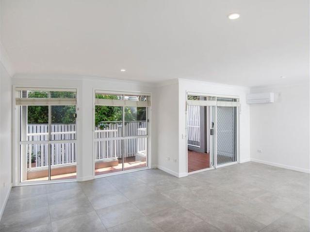 Townhouse for rent in Toombul, Queensland