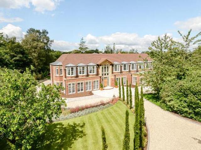 House for sale in Iver