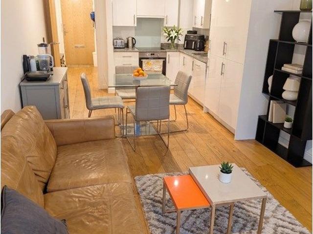Apartment for rent in Stepney, Greater London