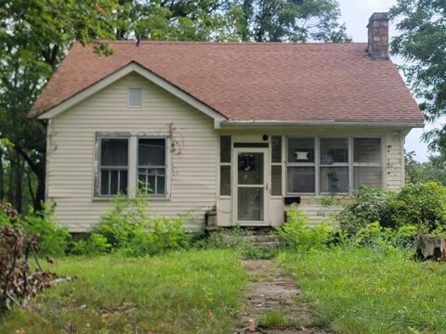 House for sale in Bluefield, West Virginia