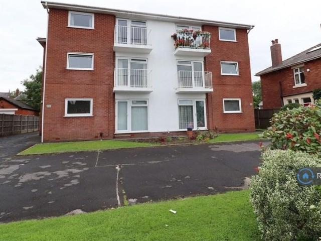 Apartment for rent in Nooklands, Higher Bartle