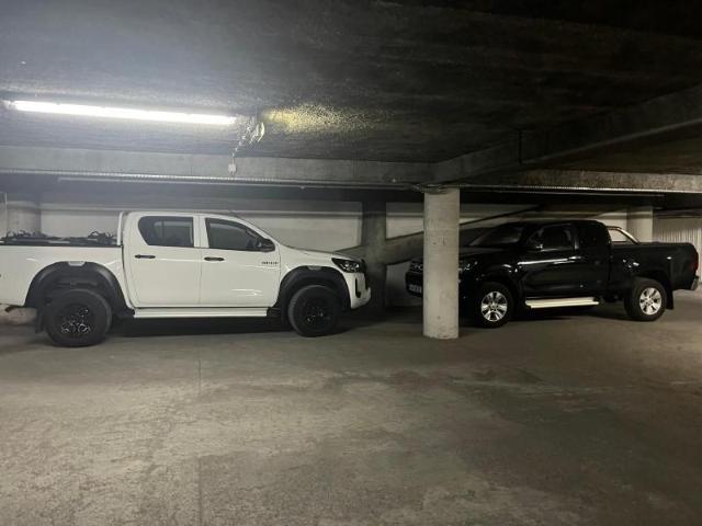 Garagem venda em Living Funchal, Funchal