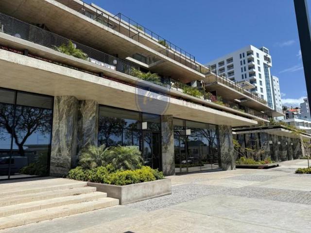 Escritório alugar em Living Funchal, Funchal