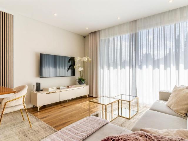 Apartamento alugar em Avista Navios, Funchal