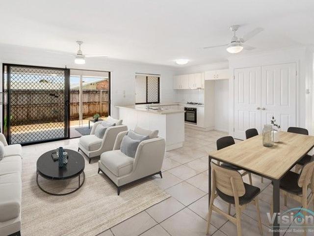 House for sale in Nudgee Beach