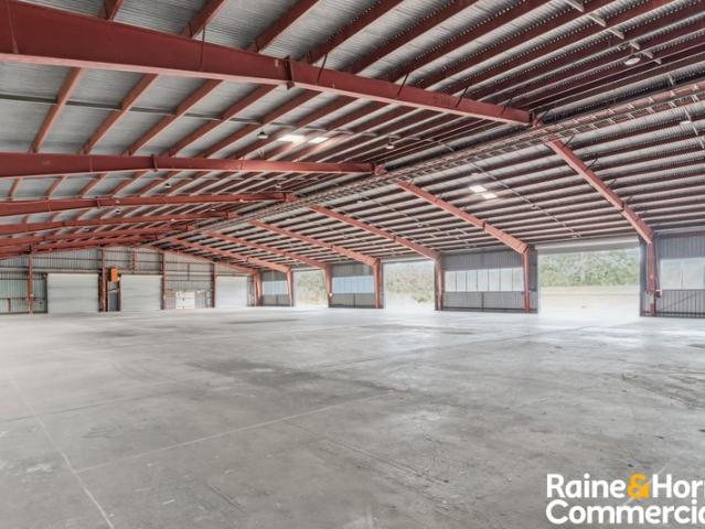 Warehouse for rent in Toombul, Queensland
