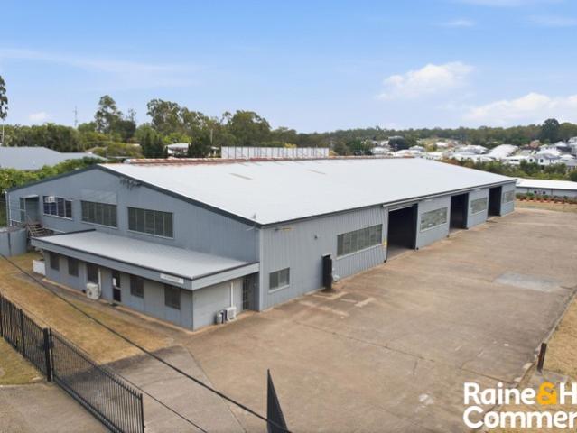 Warehouse for rent in Toombul, Queensland