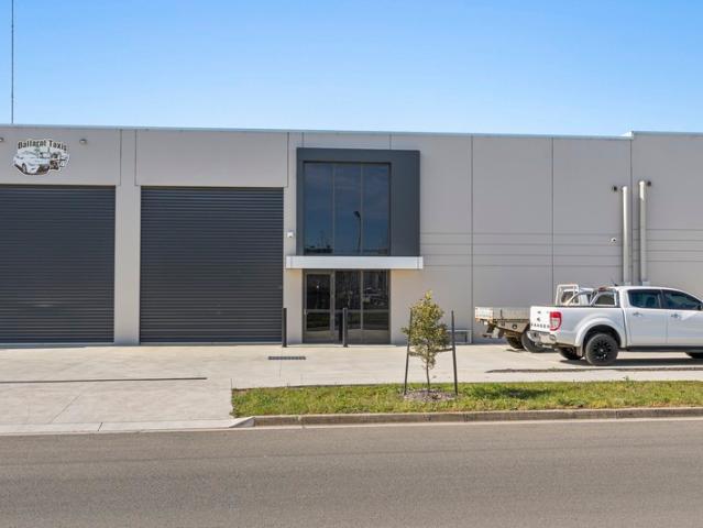Warehouse for rent in Wendouree, Ballarat