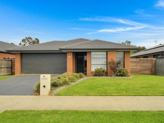 House for sale in Shannon Waters Estate, Bairnsdale
