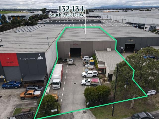 Warehouse for rent in Camerons Creek, Victoria