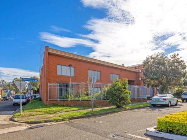 Warehouse for rent in Sydney, New South Wales