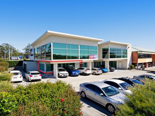 Warehouse for rent in Toombul, Queensland