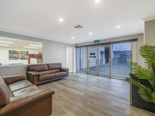 Warehouse for sale in Canning Vale, City of Canning