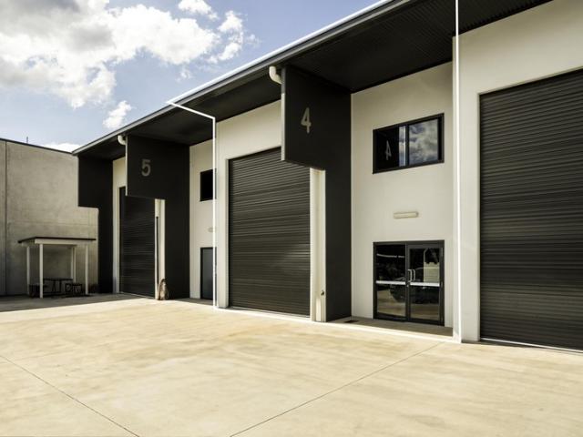 Warehouse for sale in Kings Creek, Queensland