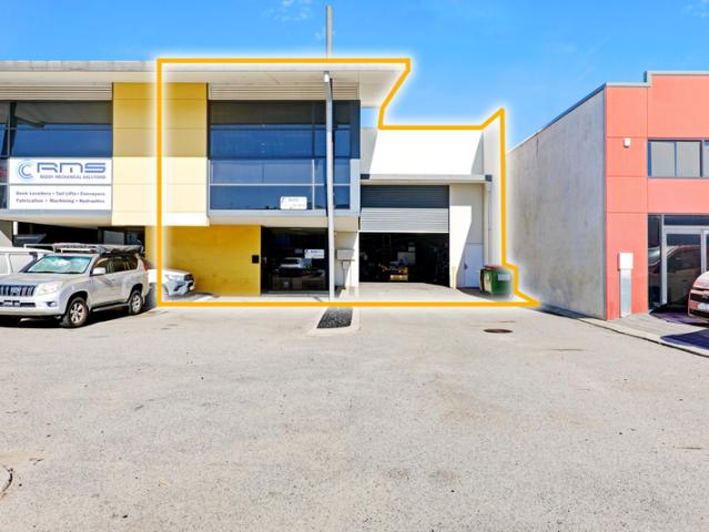 Warehouse for rent in Canning Vale, Western Australia