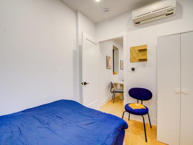 Room for rent in Arverne, New York