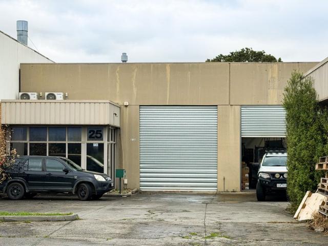 Warehouse for rent in Camerons Creek, Victoria