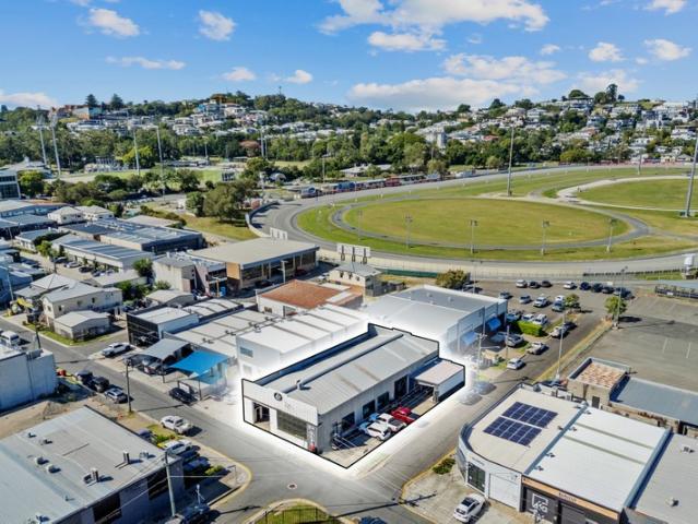 Warehouse for sale in Toombul, Queensland