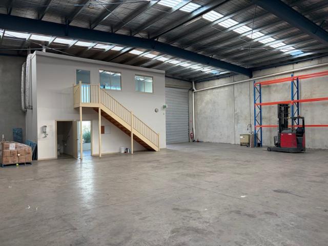 Warehouse for rent in Camerons Creek, Victoria