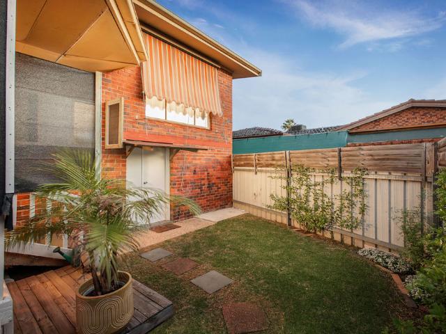 Townhouse for sale in Wodonga, Victoria