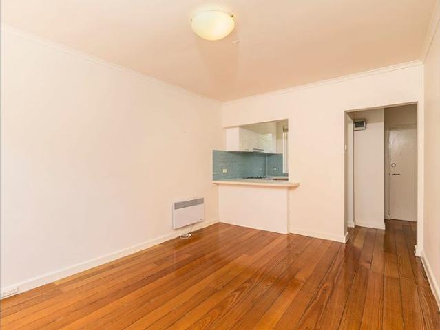 Apartment for rent in St Kilda East, Melbourne