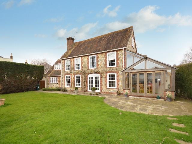 House for rent in Littlecote, West Sussex