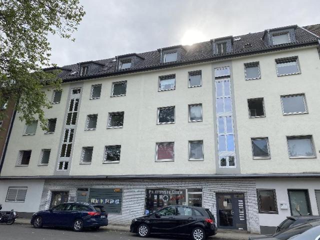 Dachgeschosswohnung mieten in Stadtbezirk III, Essen