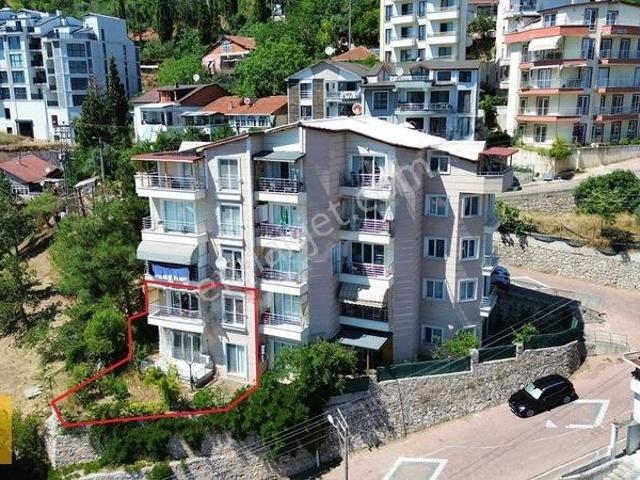 İzmit, Kocaeli içerisinde satılık mülk