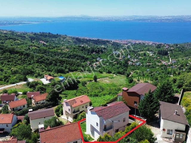 Karamürsel, Kocaeli içerisinde satılık Villa