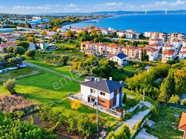 Kayacık Mahallesi, Karamürsel içerisinde satılık Villa