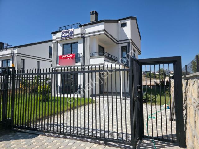 Sariçam, Adana içerisinde satılık Villa